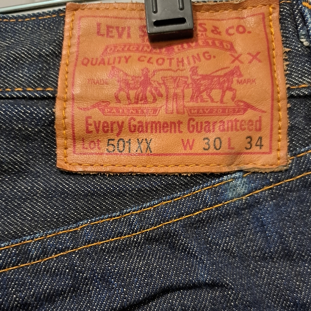Levi's Straight Leg Jeans in Dark Indigo - Picture 3 of 4